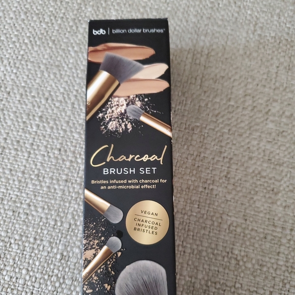 Billion Dollar Brush Set - Picture 2 of 2